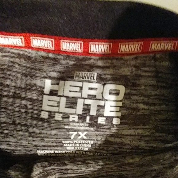 Marvel Spiderman T Shirt - Picture 4 of 5